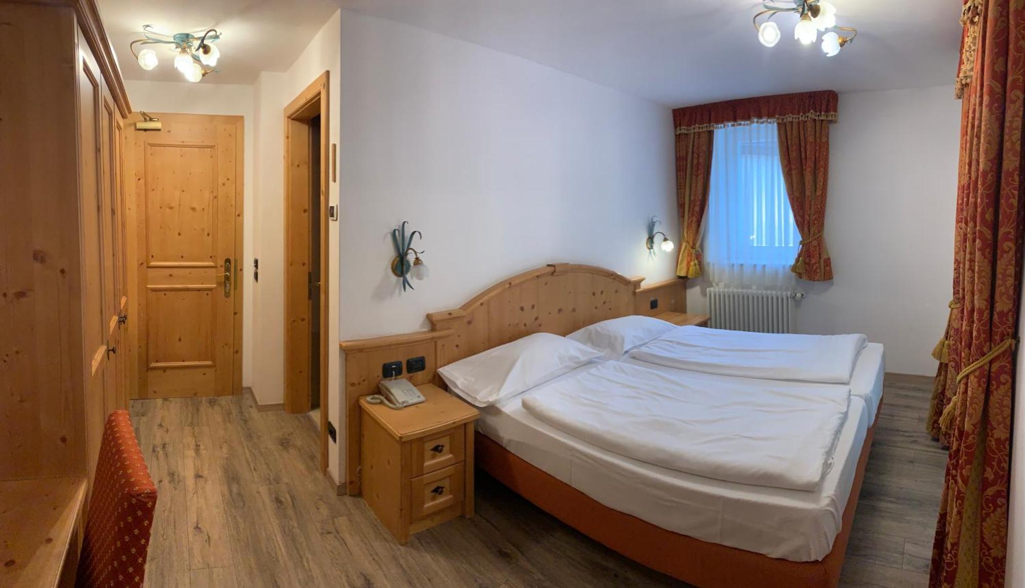 Hotel Laurin Canazei Zewnętrze zdjęcie